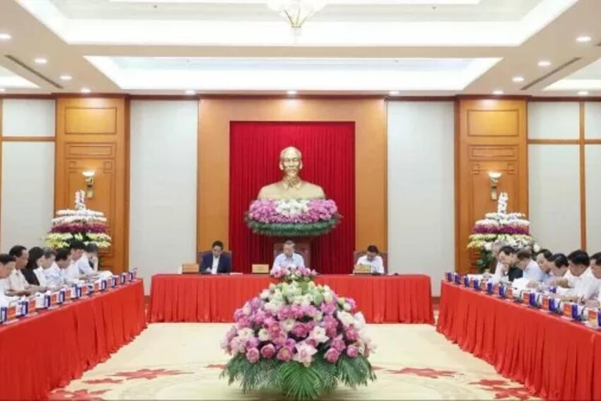 Tiếp tục chủ động rà soát, hoàn thiện dự thảo các văn kiện Đại hội XIV của Đảng