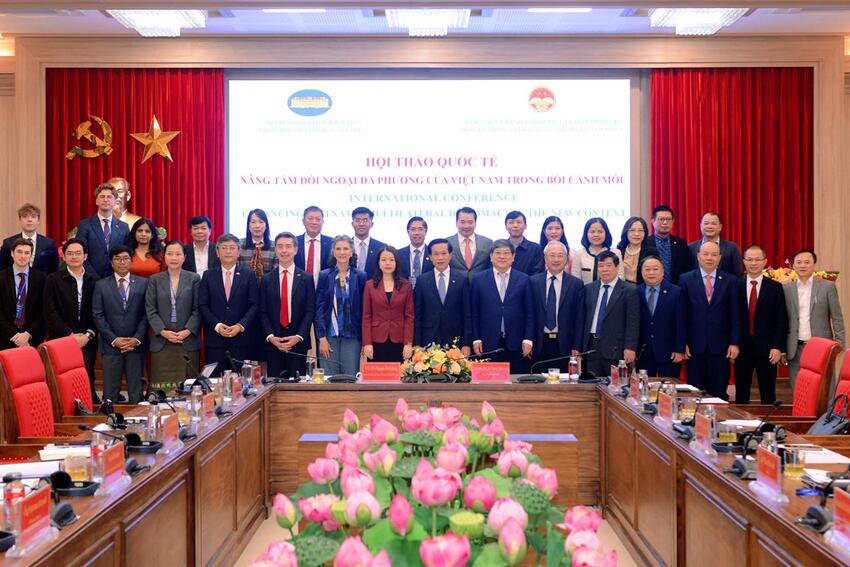 Hội thảo khoa học quốc tế với chủ đề “Nâng tầm đối ngoại đa phương của Việt Nam trong bối cảnh mới”