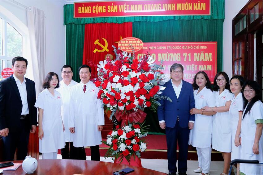 Học viện Chính trị quốc gia Hồ Chí Minh chúc mừng 71 năm Ngày Thầy thuốc Việt Nam