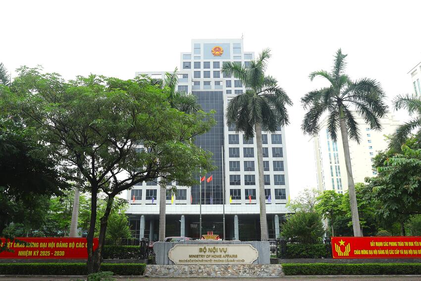 Tích cực làm tốt công tác chuẩn bị để Đại hội đại biểu Đảng bộ Bộ Nội vụ lần thứ I, nhiệm kỳ 2025 – 2030 thành công                                                                                         15/08/2025 13:51                                                 -