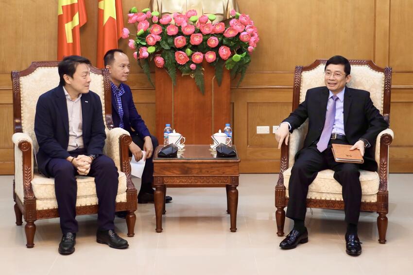 Phó Trưởng Ban Nguyễn Duy Hưng tiếp đoàn công tác của Tập đoàn Keppel