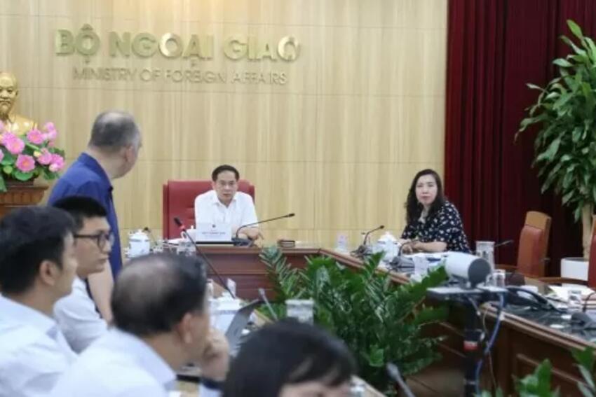 Khẩn trương hoàn thiện không gian ngành Ngoại giao tại Triển lãm quốc gia 80 năm Hành trình Độc lập - Tự do - Hạnh phúc