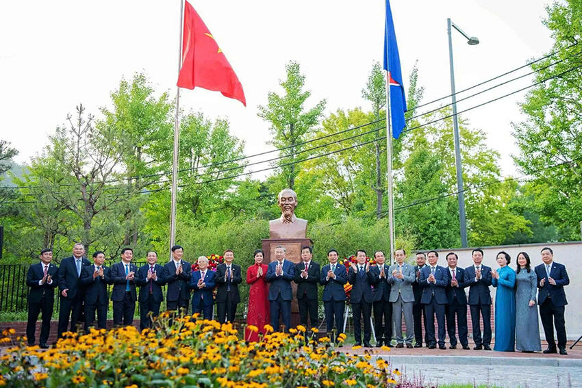Bộ trưởng Phạm Thị Thanh Trà tham gia Đoàn công tác của Tổng Bí thư Tô Lâm thăm và làm việc tại Hàn Quốc                                                                                         11/08/2025 09:29                                                 -