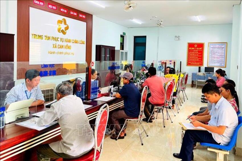 Kịp thời điều chỉnh tác phong, thái độ và chất lượng phục vụ của đội ngũ công chức