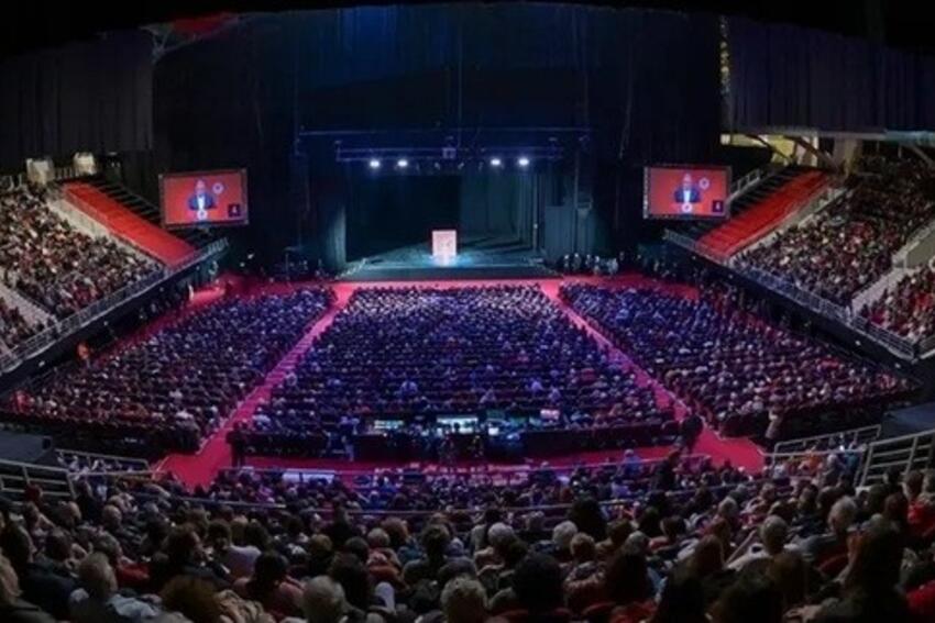 Đại sứ Việt Nam tại Hy Lạp dự lễ khai mạc Đại hội Đảng toàn quốc lần thứ 22 Đảng Cộng sản Hy Lạp