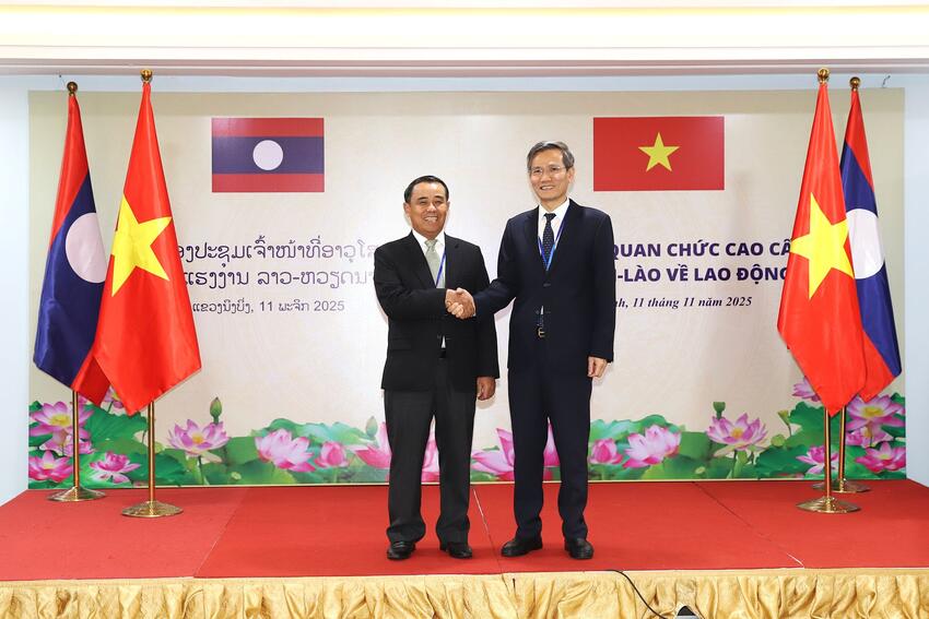 Khai mạc Hội nghị Quan chức cấp cao Việt Nam - Lào về lao động: Sẵn sàng cho các nội dung hợp tác chiến lược giai đoạn mới                                                                                         11/11/2025 09:05                                                 -