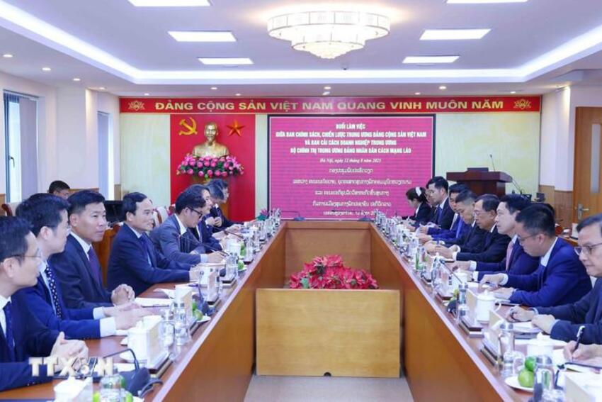 Tăng cường hợp tác Việt Nam-Lào trong cải cách doanh nghiệp nhà nước