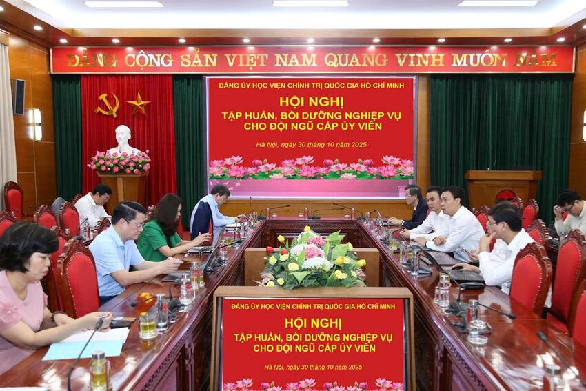 Hội nghị tập huấn, bồi dưỡng nghiệp vụ cho đội ngũ cấp ủy viên các đảng bộ trực thuộc Đảng bộ các cơ quan Đảng Trung ương