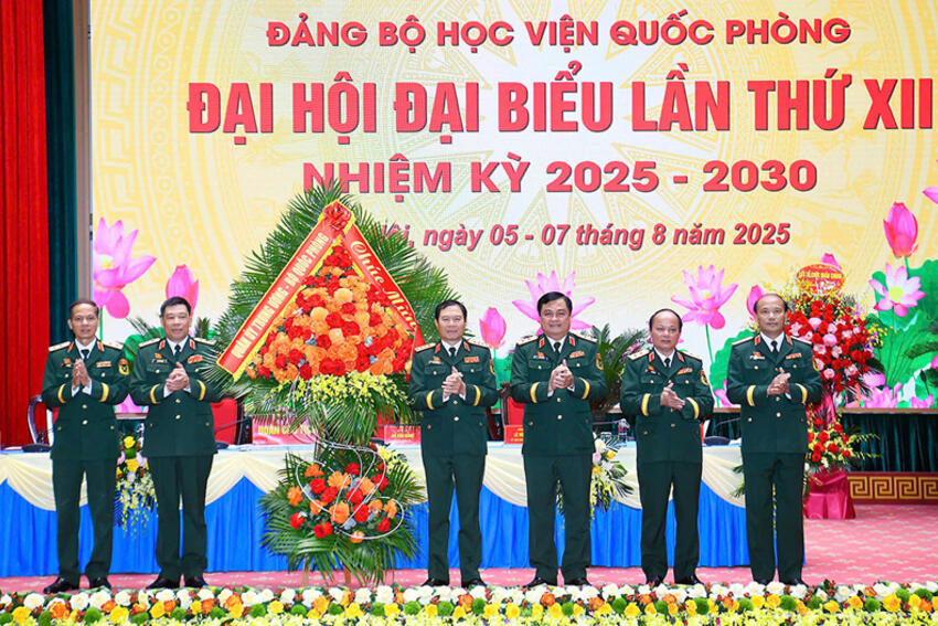 Đại tướng Nguyễn Tân Cương dự, chỉ đạo Đại hội Đảng bộ Học viện Quốc phòng nhiệm kỳ 2025 - 2030