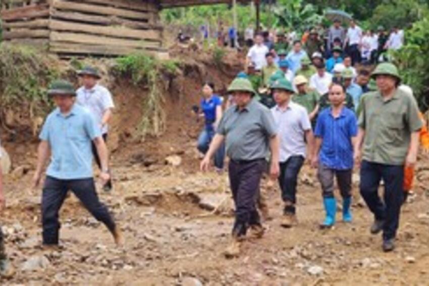 Làm mọi cách nhanh nhất có thể để ổn định cuộc sống người dân