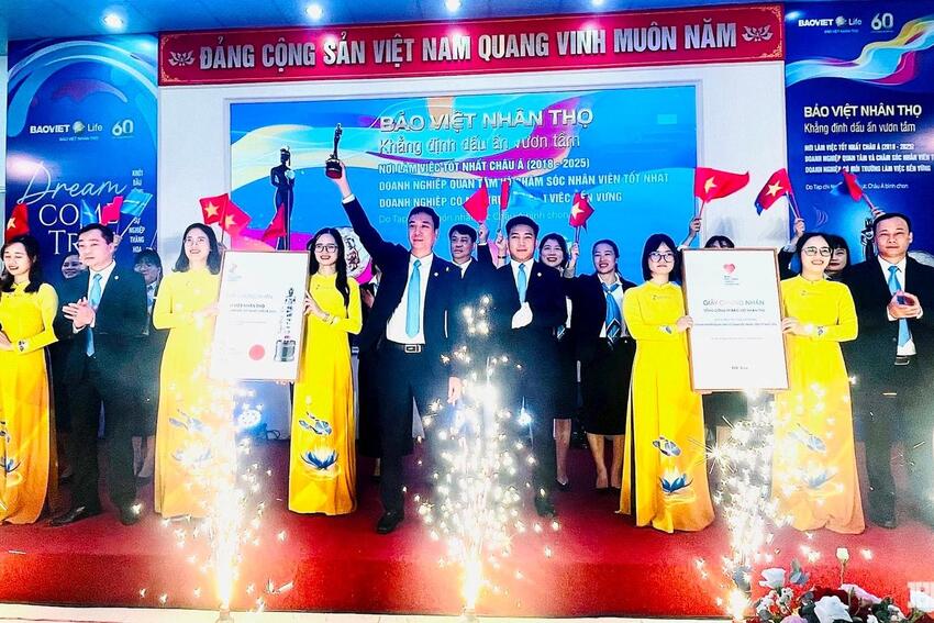 Công ty Bảo Việt Nhân thọ Hải Dương công bố giải thưởng 'Nơi làm việc tốt nhất Châu Á' 7 năm liên tiếp