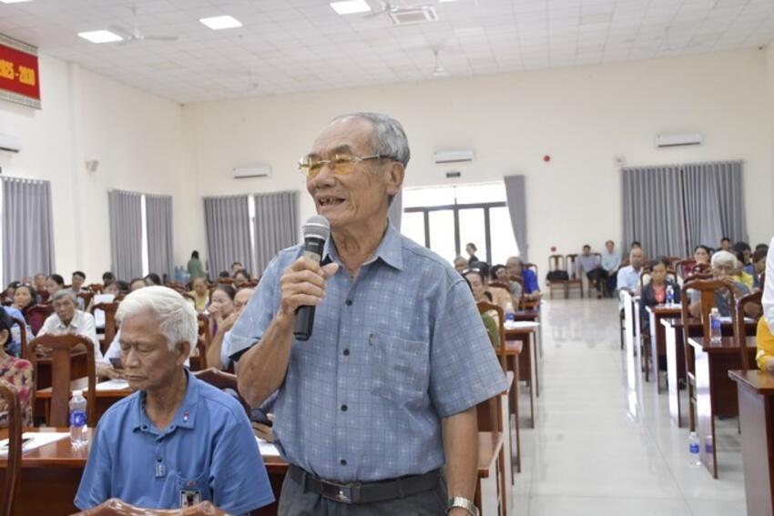 Cử tri mong có giải pháp cụ thể cho tăng ca trái quy định, ô nhiễm môi trường