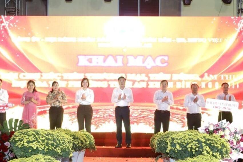 Phường Thới An khai mạc hội chợ và chợ hoa với 500 gian hàng