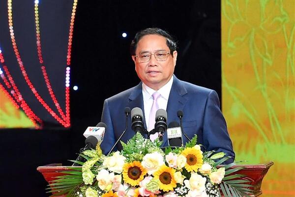 Xây dựng Hà Nội ngang tầm thủ đô các nước phát triển, cùng cả nước bước vào kỷ nguyên vươn mình của dân tộc*
