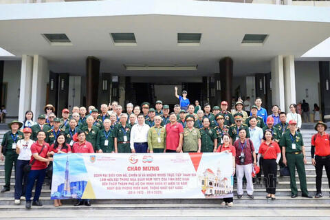 Đoàn đại biểu cựu chiến binh tỉnh Bắc Ninh thăm thành phố Hồ Chí Minh