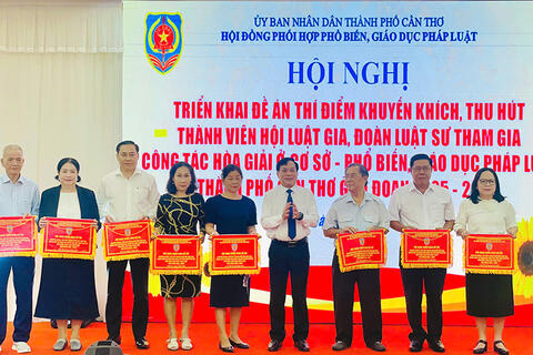 Thu hút Hội Luật gia, Đoàn Luật sư thành phố tham gia công tác hòa giải ở cơ sở, phổ biến giáo dục pháp luật