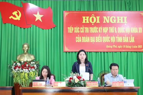 Đoàn đại biểu Quốc hội tỉnh Đắk Lắk tiếp xúc cử tri huyện Cư M’gar