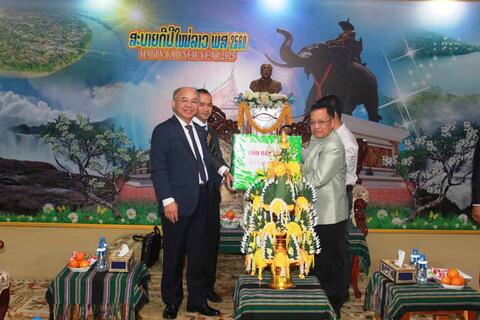 Đoàn công tác UBND tỉnh Đắk Lắk thăm và chúc Tết chính quyền tỉnh Attapeu và Sekong