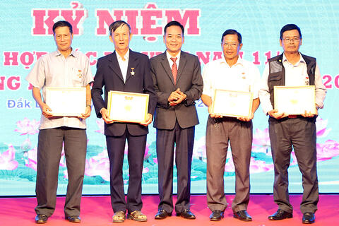 Liên minh Hợp tác xã tỉnh Đắk Lắk kỷ niệm Ngày Hợp tác xã Việt Nam và phát động phong trào thi đua năm 2025