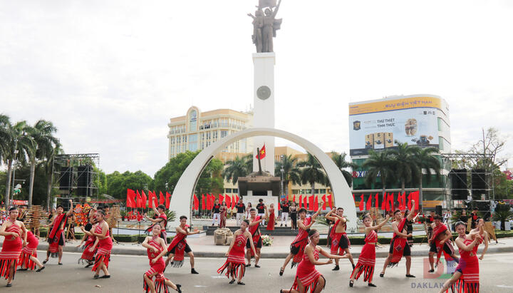 Đắk Lắk đón 700.000 lượt khách du lịch trong 3 tháng đầu năm 2025