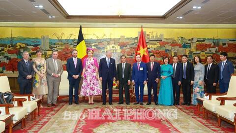 Nhà vua và Hoàng hậu Vương quốc Bỉ  thăm, làm việc tại thành phố Hải Phòng