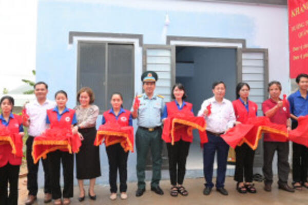Khánh thành nhà Đại đoàn kết cho người dân khó khăn tại xã Suối Cát