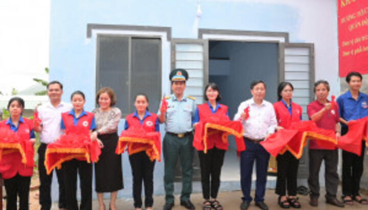 Khánh thành nhà Đại đoàn kết cho người dân khó khăn tại xã Suối Cát