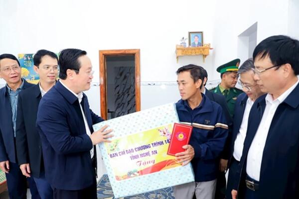 Kết luận của đồng chí Bí thư Tỉnh ủy về vận động, hỗ trợ xây dựng, sửa chữa nhà cho người có công, người nghèo, người khó khăn về nhà ở trên địa bàn tỉnh