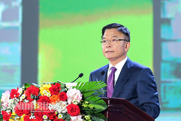 Tiếp tục phát huy những giá trị di sản, góp phần sớm hiện thực hóa mục tiêu đưa Ninh Bình trở thành Đô thị di sản thiên niên kỷ, thành phố sáng tạo ()