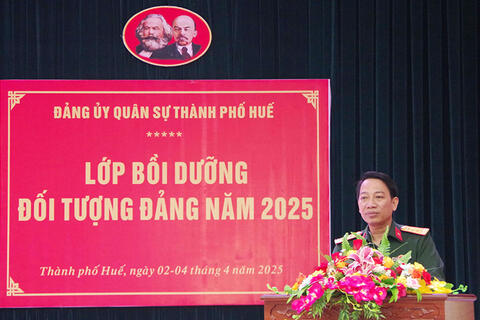36 đoàn viên ưu tú được bồi dưỡng nhận thức về Đảng năm 2025