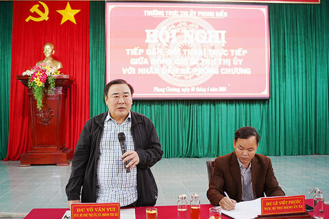 Phong Điền: Bí Thư Thị ủy tiếp dân, đối thoại trực tiếp với Nhân dân xã Phong Chương