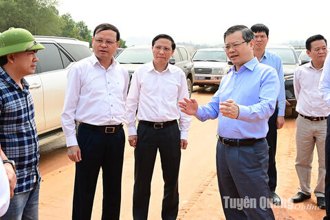 Chủ tịch UBND tỉnh Nguyễn Văn Sơn kiểm tra tiến độ Dự án Cao tốc Tuyên Quang – Hà Giang (giai đoạn 1) đoạn qua tỉnh Tuyên Quang