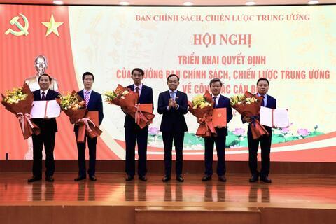 Ban Chính sách, chiến lược Trung ương triển khai các quyết định về công tác cán bộ