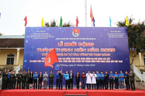 Đoàn thanh niên Ban Chính sách, chiến lược Trung ương hưởng ứng tháng Thanh niên 2025 tại tỉnh Nghệ An