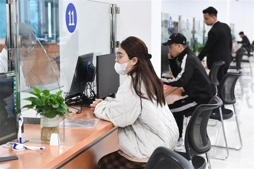 Đề xuất giữ nguyên số lượng biên chế cấp xã hiện hành cho đến khi hoàn thành rà soát, tinh giản