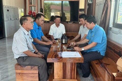 Bàn giao nhà Mái ấm Công đoàn cho đoàn viên khó khăn ở Đắk Lắk