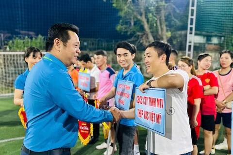 Công đoàn tổ chức chương trình “Công nhân sáng tạo, vững tin bước vào kỷ nguyên mới”