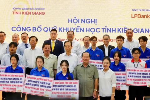 Kiên Giang: Công bố quỹ khuyến học dành cho học sinh, sinh viên tài năng có hoàn cảnh khó khăn