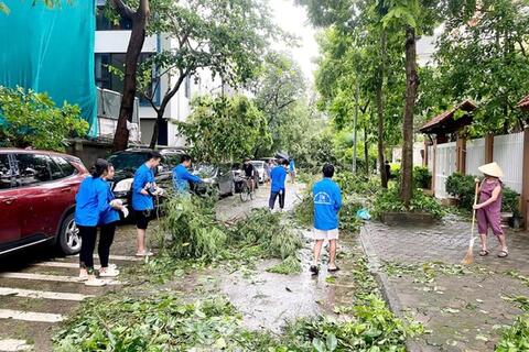 579 đội hình Thanh niên xung kích Thủ đô giúp dân khắc phục hậu quả sau bão