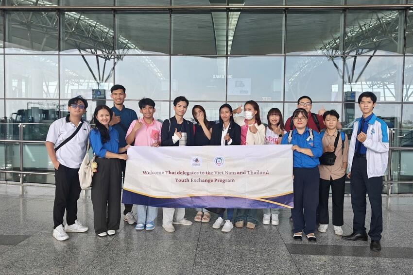 Thanh niên Thái Lan tham gia chương trình giao lưu hữu nghị tại Việt Nam