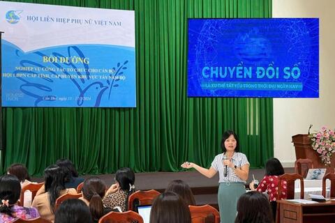 Tăng tốc chuyển đổi số trong quản lý nhà nước: Yêu cầu tất cả cán bộ, công chức xử lý hồ sơ trên môi trường mạng trước 30/6/2025