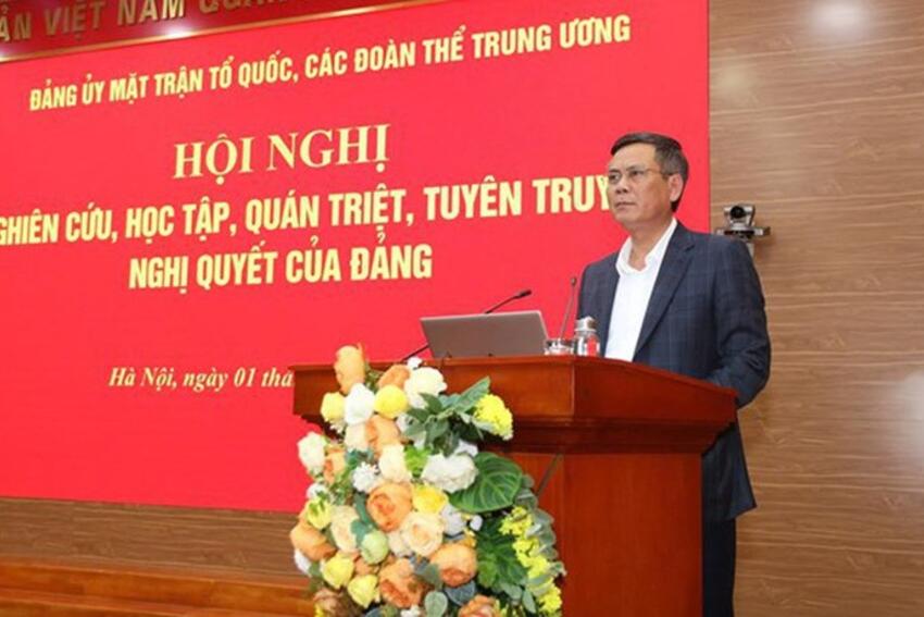 Tiếp tục rà soát chức năng, nhiệm vụ, tổ chức bộ máy của các cơ quan, tổ chức trực thuộc Mặt trận Tổ quốc, các đoàn thể Trung ương