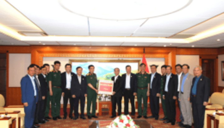 Kỷ niệm 50 năm Ngày Giải phóng miền Nam, thống nhất đất nước: Đại tướng Phan Văn Giang thăm, chúc mừng Hội CCB Việt Nam