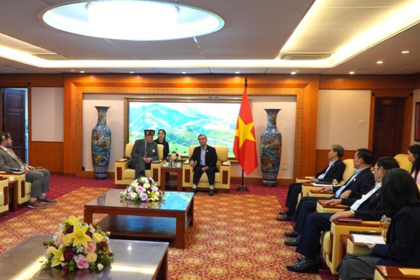 Đoàn Cựu chiến binh Mỹ tham gia các cuộc chiến tranh ở nước ngoài thăm và làm việc với Trung ương Hội Cựu chiến binh Việt Nam