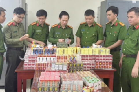 Thư khen Công an Thanh Hóa về thành tích đấu tranh, triệt phá đường dây thuốc giả