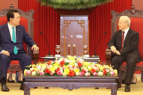 Việt Nam và chính sách ‘ngoại giao cây tre’
