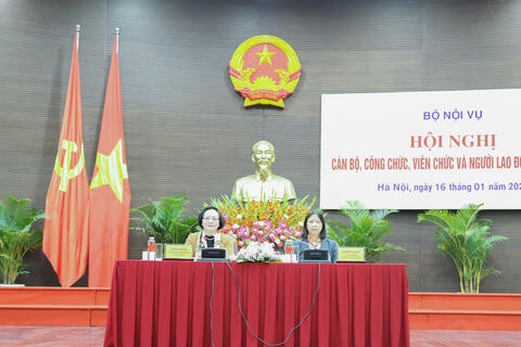 Hợp nhất Bộ Lao động - Thương binh và Xã hội và Bộ Nội vụ bảo đảm đồng thuận, dân chủ, đoàn kết và cùng nhau thi đua đổi mới, sáng tạo trong thực thi công vụ