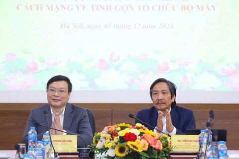 Đẩy mạnh phân quyền, phân cấp là điều kiện tiên quyết để tổ chức bộ máy “Tinh - gọn - mạnh - hiệu năng - hiệu lực - hiệu quả”