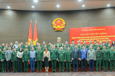 Hội Cựu chiến binh Bộ Nội vụ tổ chức Gặp mặt truyền thống nhân kỷ niệm 80 năm Ngày thành lập Quân đội nhân dân Việt Nam