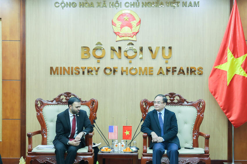 Thứ trưởng Vũ Chiến Thắng tiếp Đại sứ lưu động của Hoa Kỳ về tự do tôn giáo quốc tế